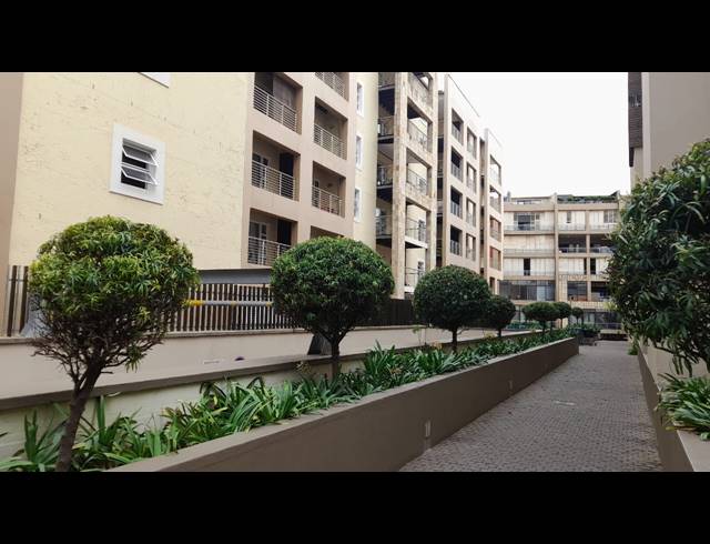 2 BEDROOM APARTMENT FOR SALE IN UMHLANGA RIDGE